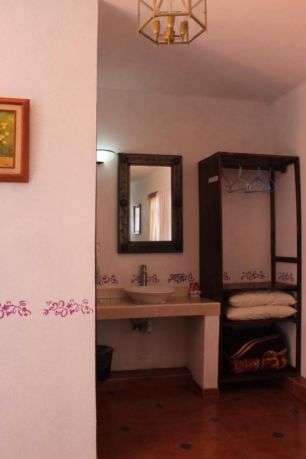 Hotel Posada Chamacuero Comonfort Εξωτερικό φωτογραφία